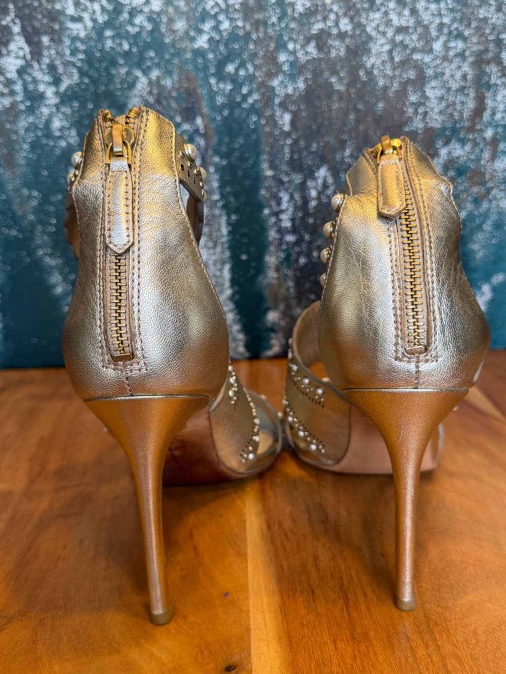 PLV Dressy Gold/White Pearl Embellished Heels 4” Size 9.5 (GUC) - Picture 7 of 16